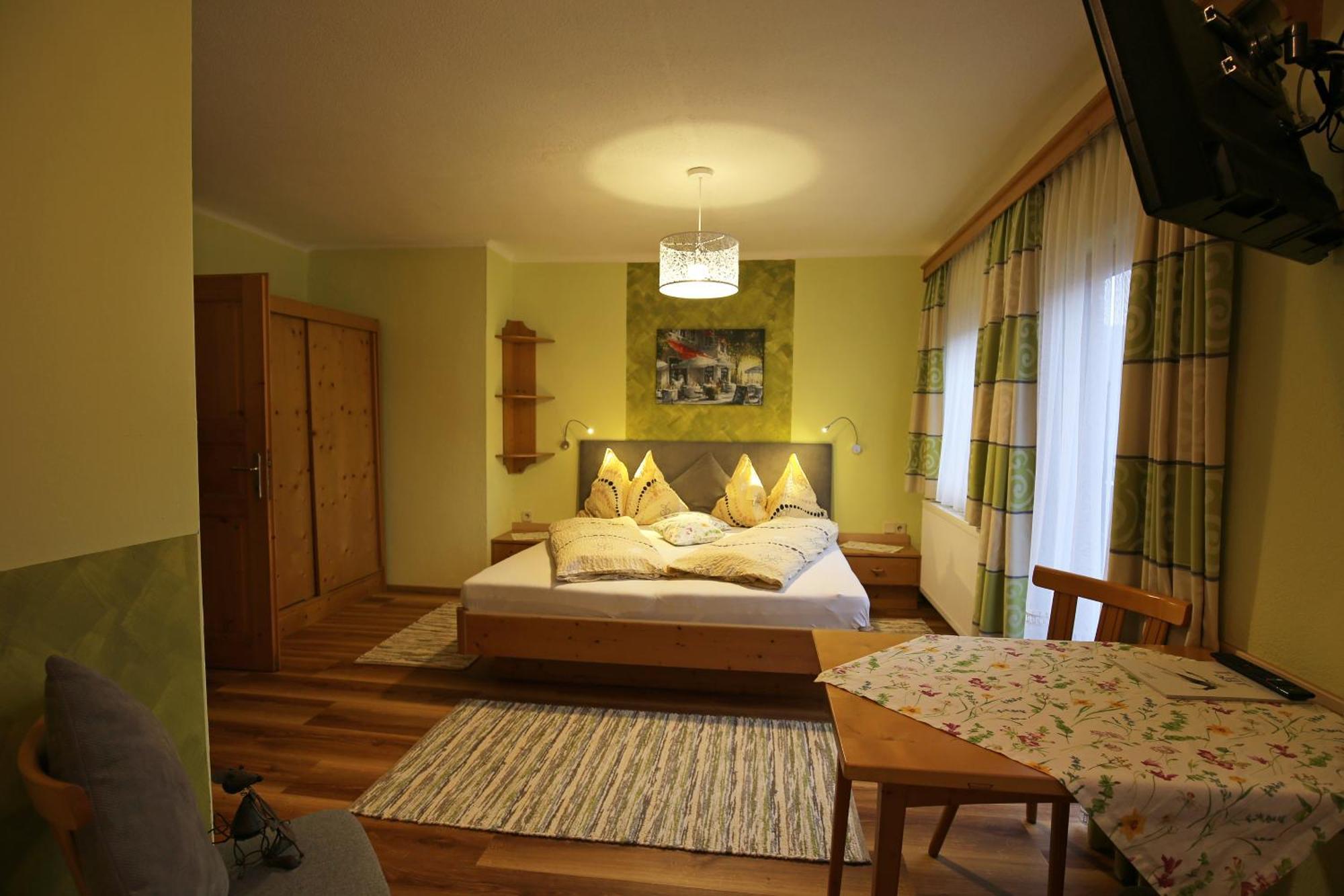 Haufhof-Pension Am Bauernhof, Haus Im Ennstal Bei Schladming Luaran gambar
