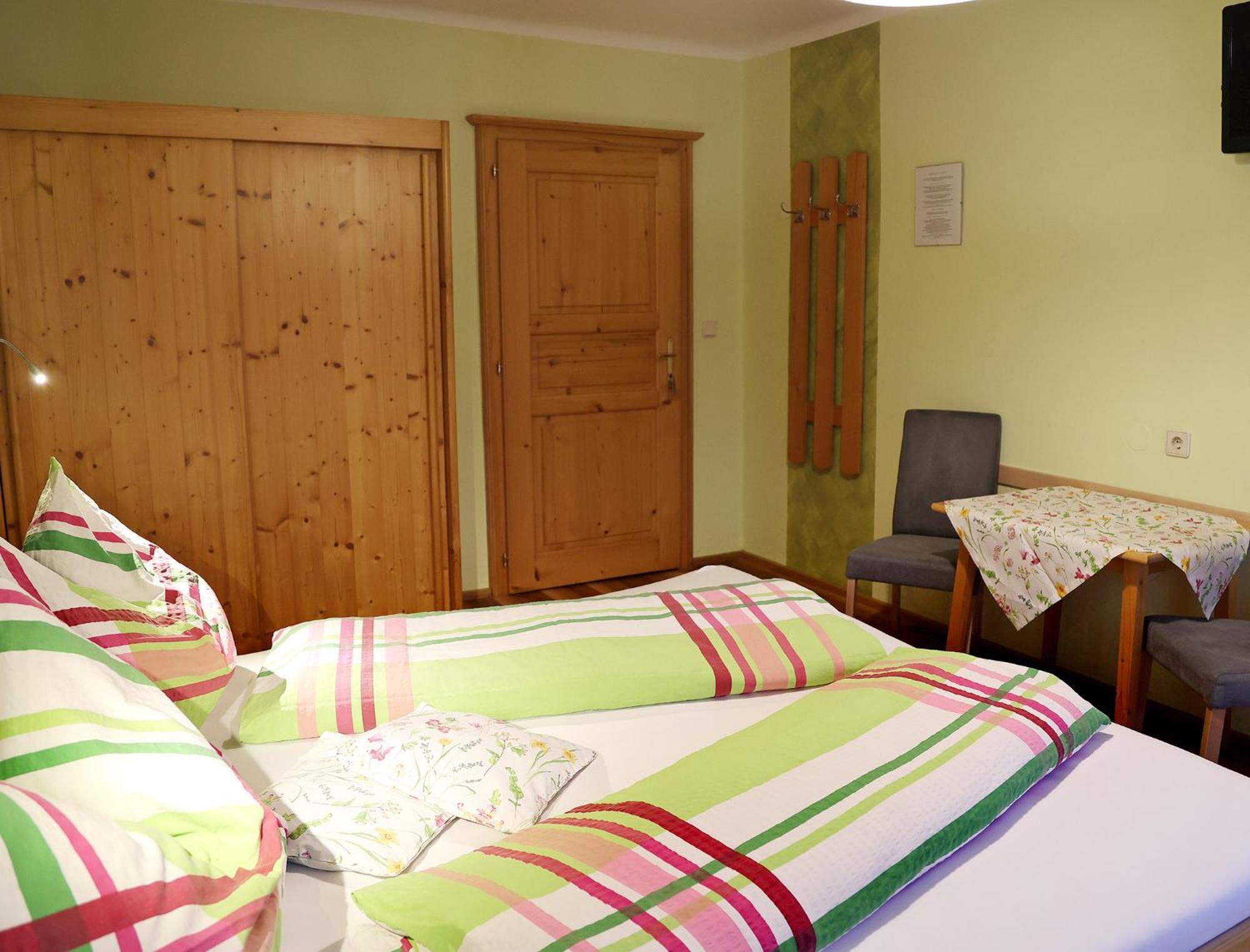 Haufhof-Pension Am Bauernhof, Haus Im Ennstal Bei Schladming Luaran gambar
